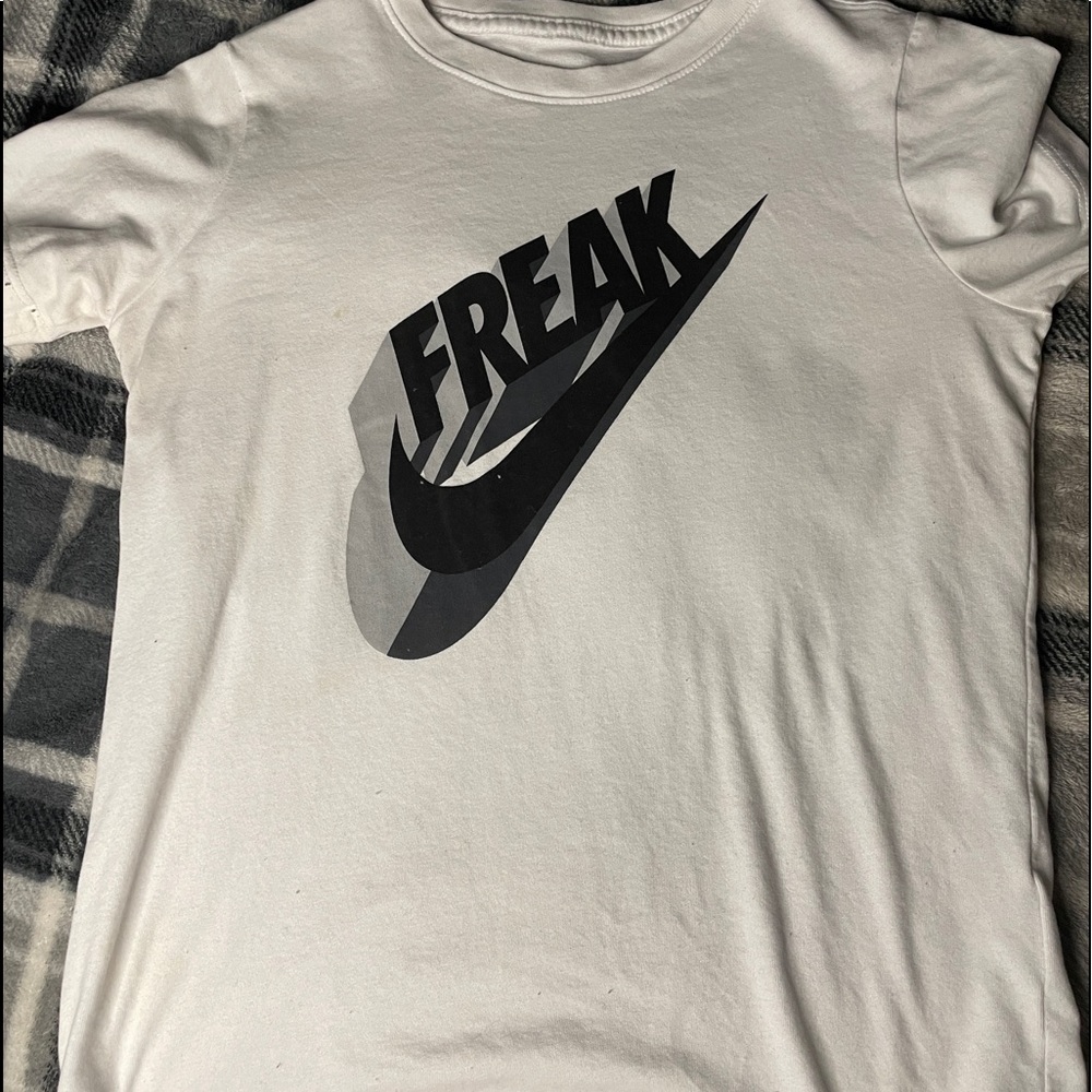 Nike freak shirt